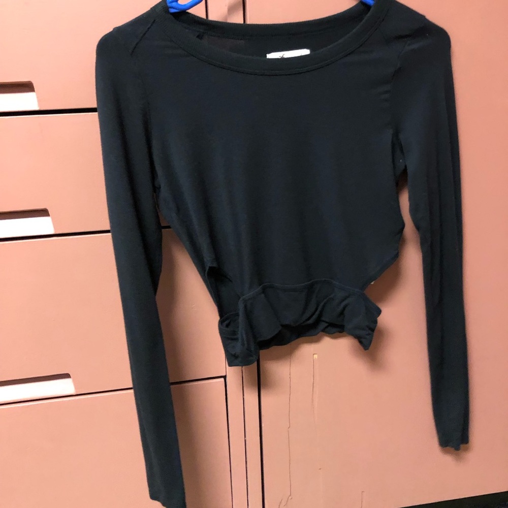 black crop top